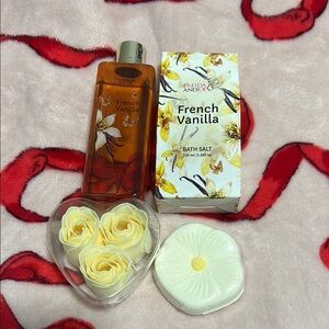 French Vanilla Bath Set - Brown